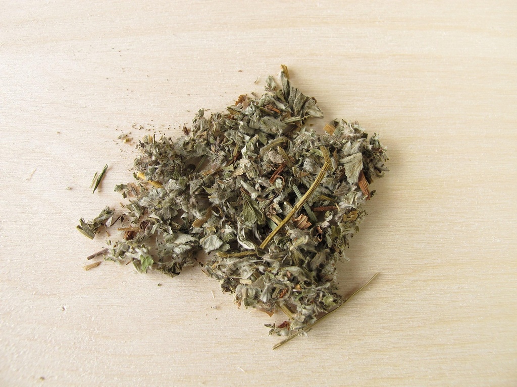 health-embassy-silverweed-herb-potentill-4.jpg