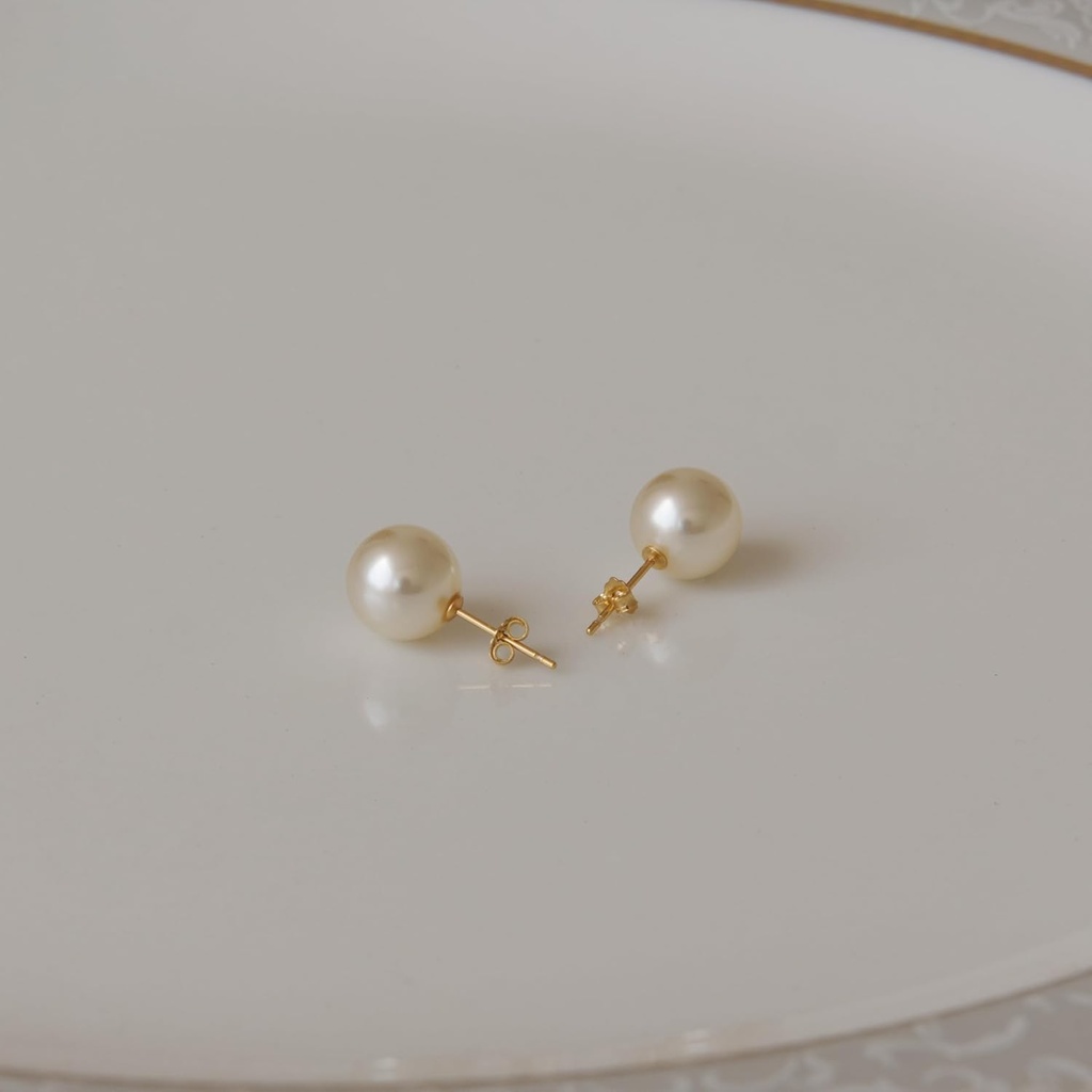 handpicked-freshwater-pearl-stud-earring-2.jpg