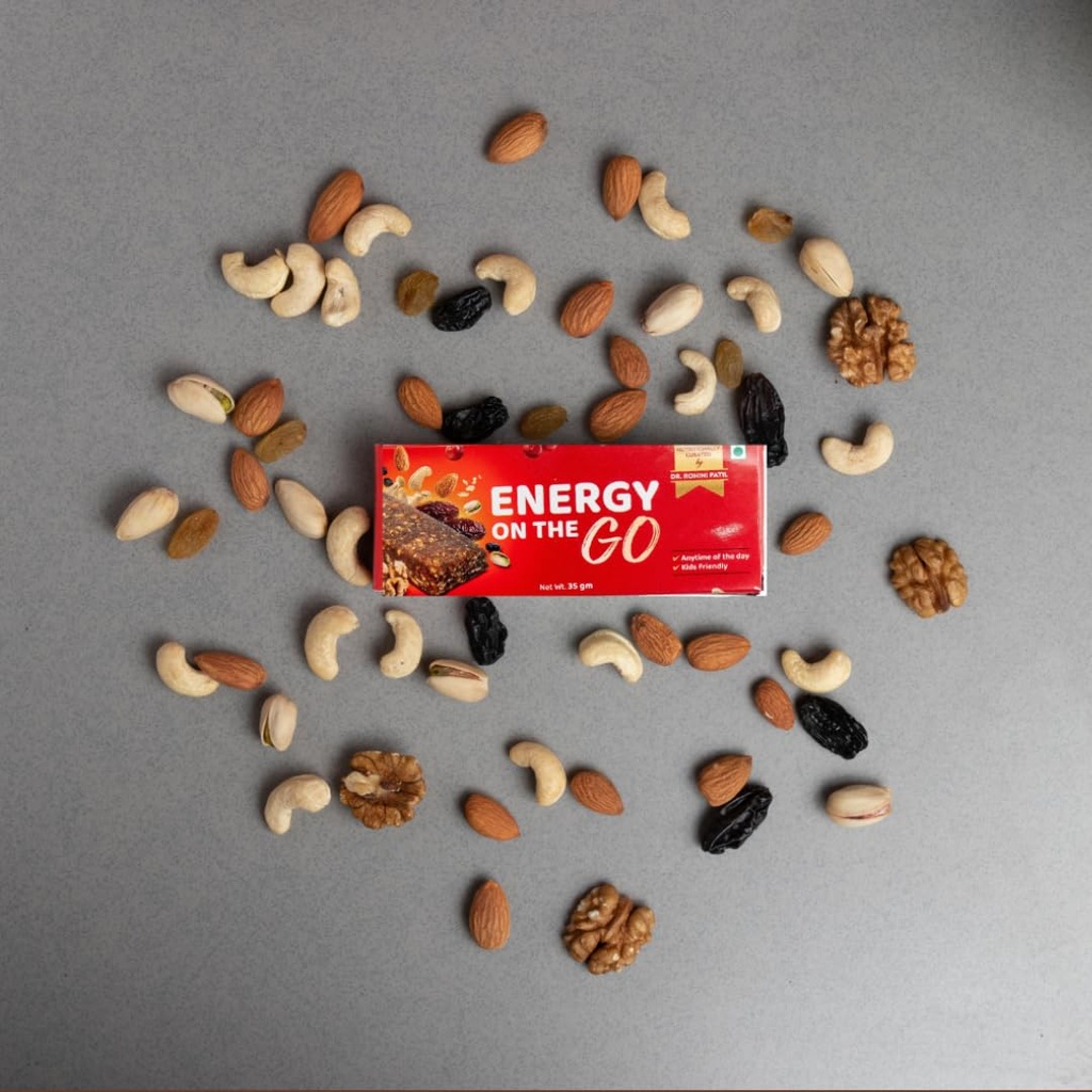 Nutracy Lifestyle Sugar Free Protein & Energy Chikki Snack Bars with Almonds, Walnuts, Cashews & Chia Seeds | Healthy Diet Snack | High Protein Nut Bar | Pack of 10 (35g Each)
