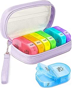 Leuke pil Organizer 2 keer per dag, PU lederen pil geval voor vrouwen, draagbare wekelijkse pil Box voor tas met opslagzak om vitamines te houden, medicijnen, visolie, supplementen (Paars)