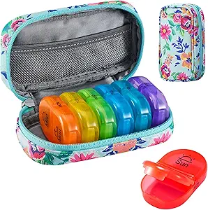Serfeymi Weekly Travel Pill Organizer 2 keer Een dag AM PM Geupgraded Regenboog Pill Box 7 dag met draagbare Zipper PU lederen pil Case, Medicine Organizer voor pillen, Vitaminen, Visolie - Green-01