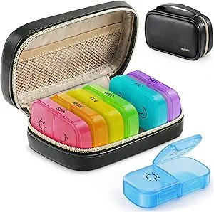 AOVON Weekly pil Organizer 2 keer per dag met PU lederen tas, reizen AM PM pil doos 7 dag met one-side grote openingsontwerp voor gemakkelijk vullen, draagbare pil geval voor vitamines, medicijnen, supplementen