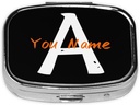 Aangepaste vierkante pil Box met spiegel Gepersonaliseerde Photo Tekst Logo Naam Reis Kleine pil Case 2 Compartiment Aangepast Portable Metaal Geneeskunde Container Vitamine Organisator voor Pocket Purse (Naam)