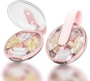 1 Pack Easy-to-Hold kleine ronde roze pil Organizer met decoratieve band, 4 Compartiments, Compacte Travel pil Box, Draagbaar en vochtdicht op te slaan vitaminen, medicijnen en supplementen